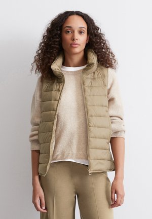 Marc O'Polo STAND COLLAR WELT POCKETS - Weste - soft mocca