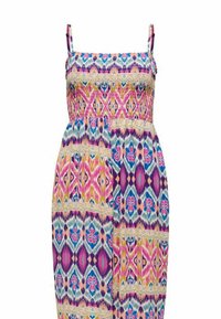 Vestido maxi multicolorido con tirantes finos; presenta un cuerpo smock y patrones geométricos en tonos de rosa, azul y amarillo.