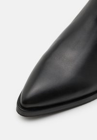 AllSaints STEAM BOOT - Botas clássicas de cano curto - black