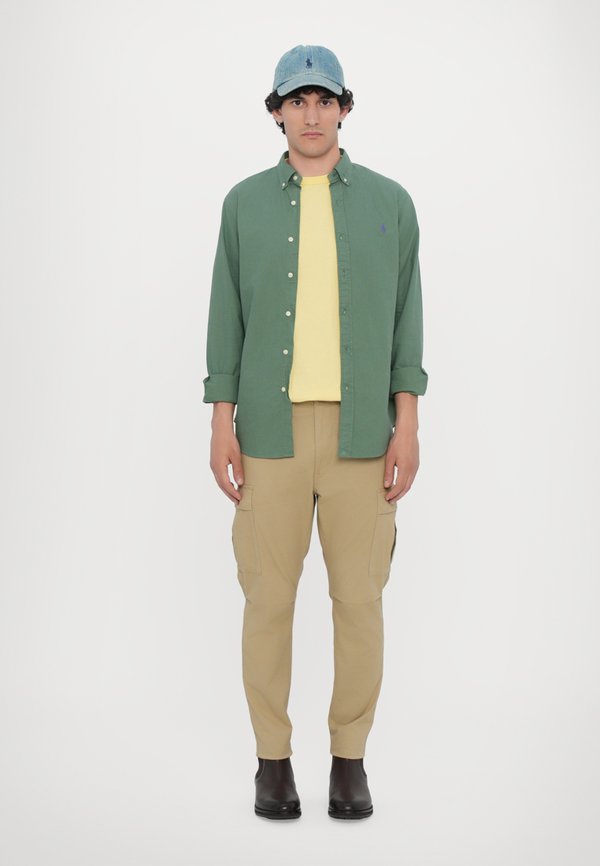 SLIM FIT GARMENT-DYED OXFORD SHIRT - Shirt - fatigue2