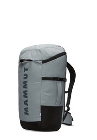 Grå Mammut-ryggsäck med rundad topp, justerbara remmar, sidodragkedja, svart nederdel och stor logotyp på sidan.