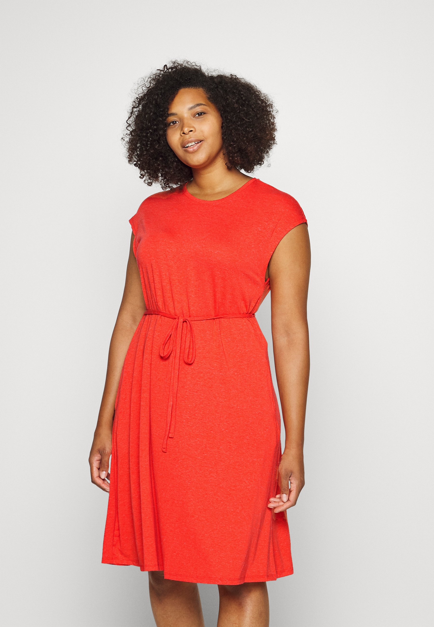 Vero Moda Curve VMJUNE KNEE DRESS - Jerseyjurk - spicy orange/oranje -  Zalando.be
