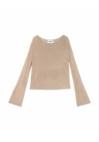 Top de punto beige con cuello redondo y mangas largas acampanadas. Textura suave, longitud corta y un sutil patrón acanalado.