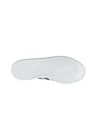 adidas Performance LIFESTYLE -  GRAND COURT BASE BEYOND - Zapatillas de entrenamiento - weiss