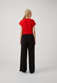 Noisy May NMBOB WIDE PANT - Kalhoty - black