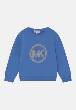 Blå langærmet sweatshirt med rund halsudskæring og metalliske nittebesatte "MK"-logo midt på fronten.