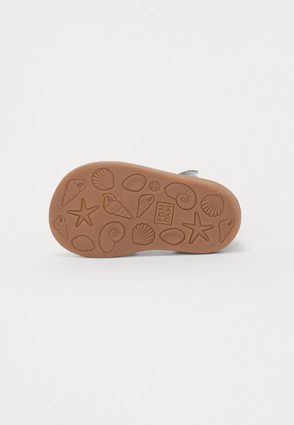 POPPY STRAP - Sandals3