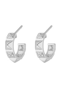Silberne Creolen mit geometrischem Design, dreieckigen Akzenten und eingearbeiteten klaren Kristallen, polierte, glatte Oberfläche, leicht.