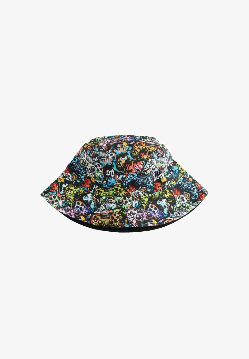Chapeau bob avec un motif coloré de style graffiti mettant en avant divers manettes de jeux vidéo et des designs abstraits sur un fond noir.