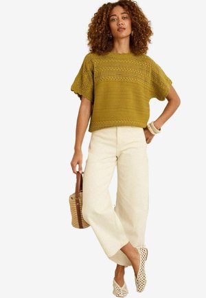 SCALLOP STITCH GROWN ON SLEEVE - Nyomott mintás póló - mustard yellow