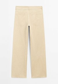 Pantalon beige droit vu de dos avec deux poches plaquées et des passants pour ceinture à la taille.