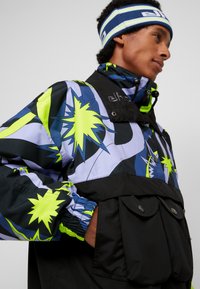 ELHO KANDAHA 89 UNISEX - Snowboardjacke - black anthra