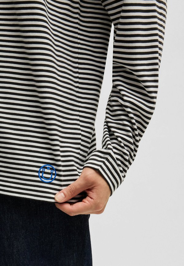 Long sleeved top - patterned2