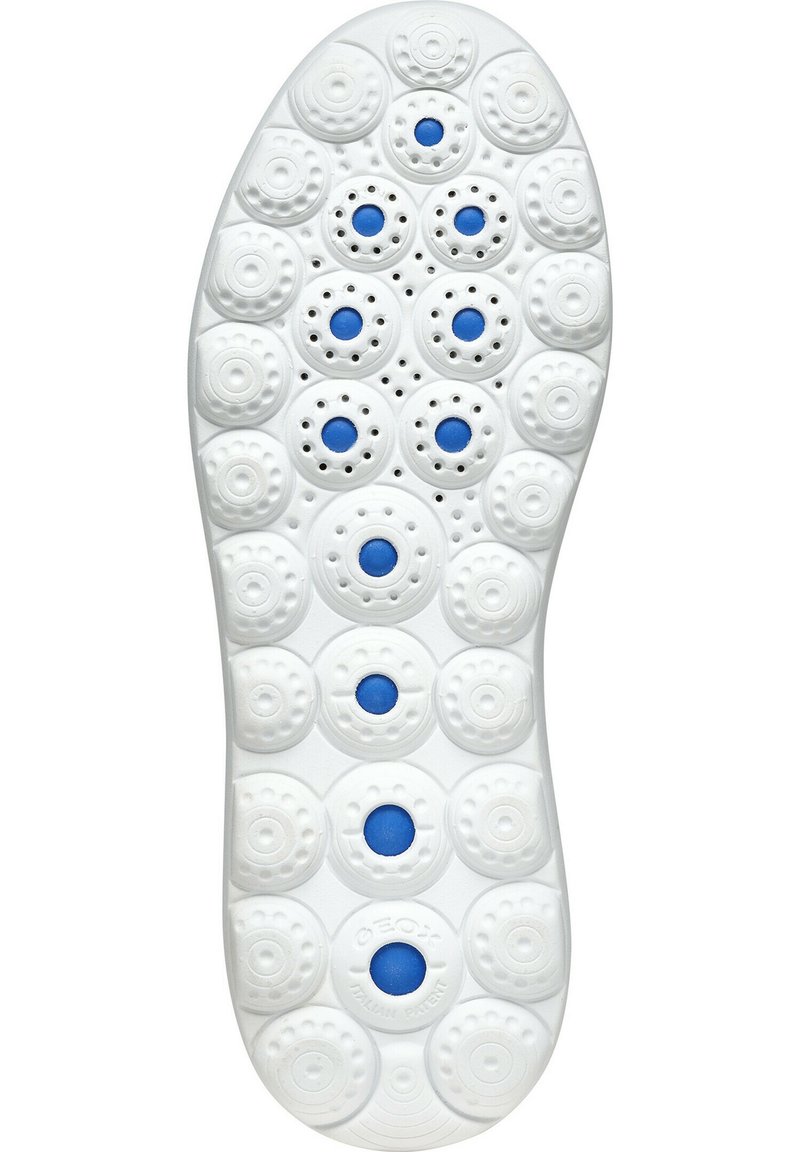 Suola di scarpa bianca con motivi circolari e accenti blu. Presenta fori di ventilazione e superficie testurizzata per migliorare la presa. Logo posizionato al centro.