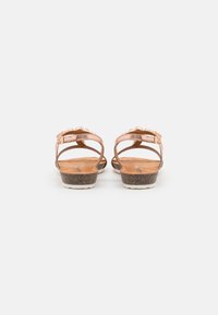 Tamaris Riemensandalette - rose metallic