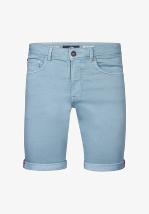 Hellblaue Denim-Shorts mit umgeschlagenem Saum, ausgestattet mit fünf Taschen und einem Knopfverschluss an der Taille. Glatte Textur und mittlere Passform.