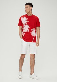 s.Oliver MIT GRAFIK - T-shirt z nadrukiem