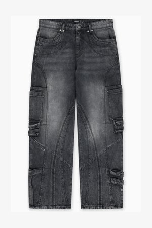 Cargo-jeans i falmet mørkegrå denim med sidelommer, unike søm-mønstre, innsnevrede ben og metallbeslag.