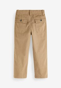 Khaki bukser lavet af struktureret stof med lige ben, der har to baglommer sikret med knapper og en syet talje.