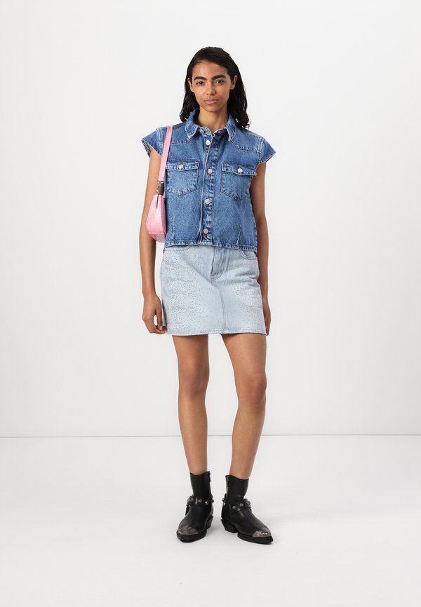 PCTASHA SHIRT - Waistcoat2