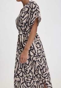 hessnatur MIDI OVERSIZE - Freizeitkleid - schwarz