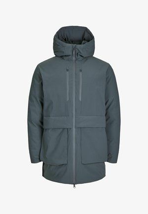 Graue isolierte Jacke mit einer hohen, verstellbaren Kapuze, zwei Fronttaschen und einem Reißverschluss mit einer glatten, matten Oberfläche.