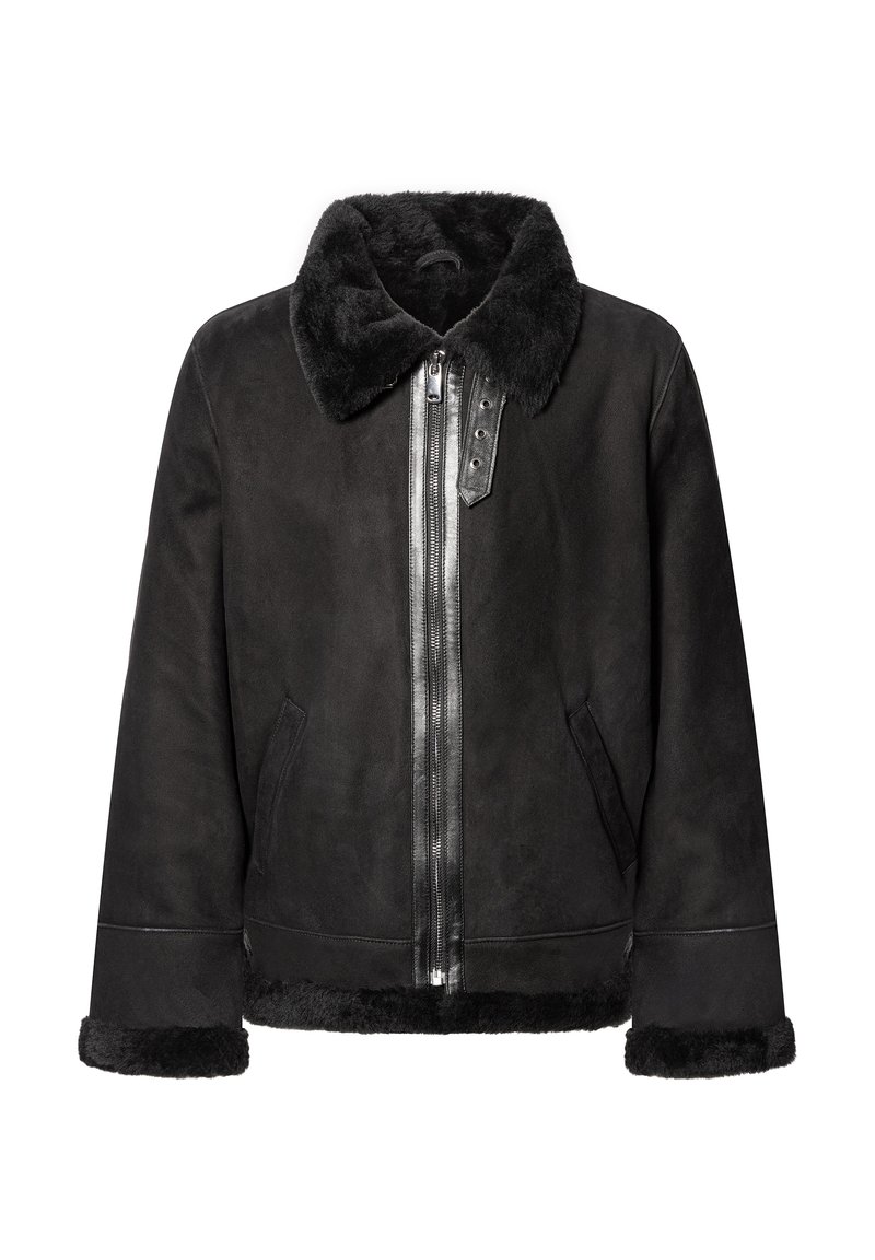 Schwarze Lammfelljacke mit einem weichen Fellkragen, Reißverschluss und Seitentaschen. Hergestellt aus einem glatten Material mit einer strukturierten Oberfläche.
