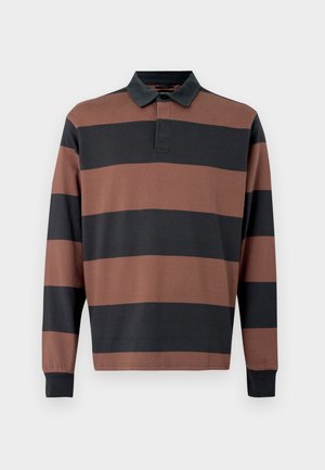 Langærmet rugbytrøje med skiftevis brede horisontale brune og sorte striber, sort krave og knappet lukning.