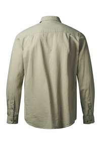 Camisa de manga larga verde claro con cuello abotonado, hecha de tejido texturizado. Presenta puños con botones y un dobladillo curvado.