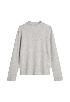 Jasnoszary sweter z golfem wykonany z miękkiego materiału, z długimi rękawami i prostą sylwetką, bez wzorów i zdobień.