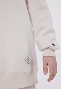 Champion CREW NECK UNISEX - Sweatshirt - sand