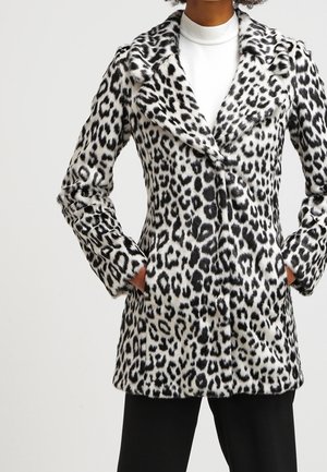 Cappotto corto - black