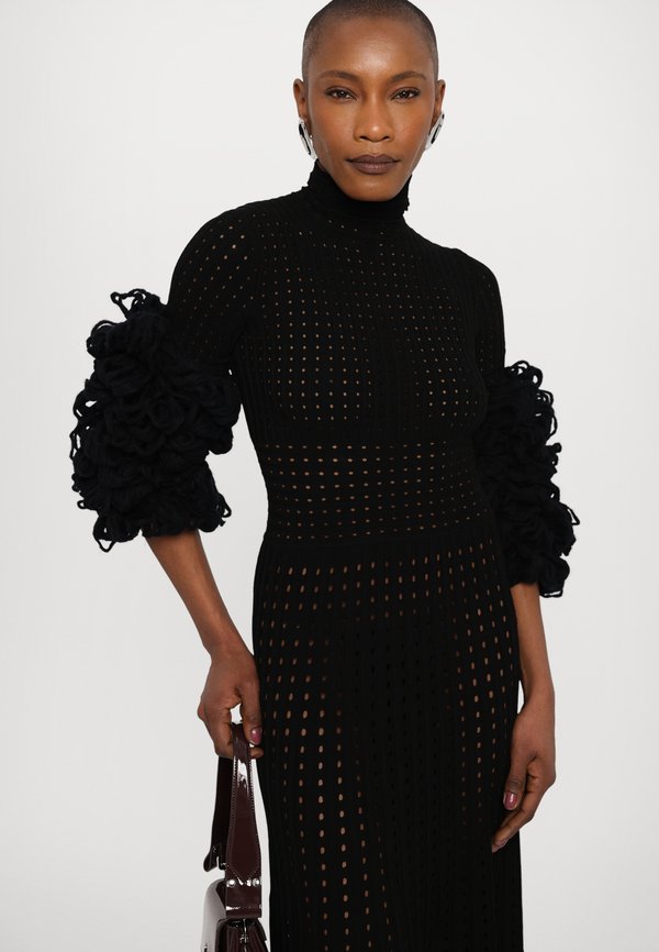 PERFORATED MAXI TURTLE NECK DRESS WITH EXAGGERATED THREADED CUFFS - Maxi dress3