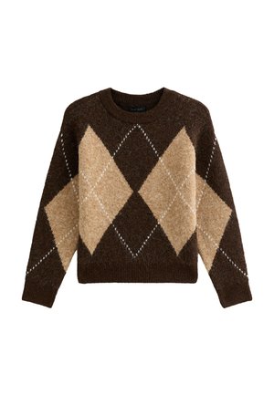 Suéter de patrón argyle en marrón y beige, hecho de un material suave, presenta un cuello redondo y mangas largas con detalles en blanco.