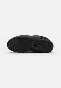 Etnies FAZE - Sapatilhas - black dirty wash