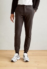 INDICODE JEANS Nohavice - black