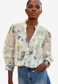 Rose Floral V Neck Ricrac Trim Ruffle Long Sleeve Blouse