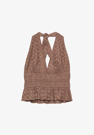 Brun, halterneck top med rygbinding, der har broderie anglaise detaljer og en samlet peplum søm. Tekstil med diamantmønstre.