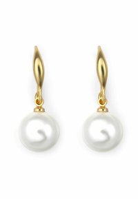 Orecchini dorati con grandi perle bianche rotonde. Le perle hanno una finitura liscia e lucente; i ganci sono sottili con un design curvo.