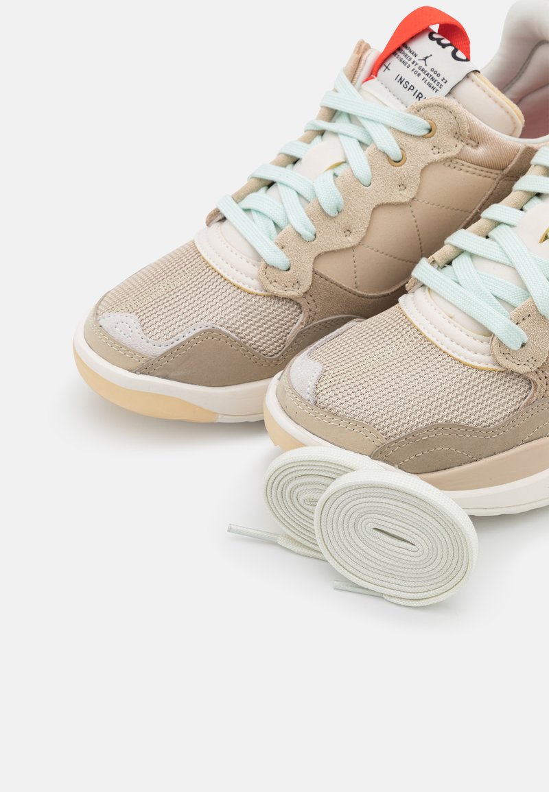 jordan ma2 sail brown