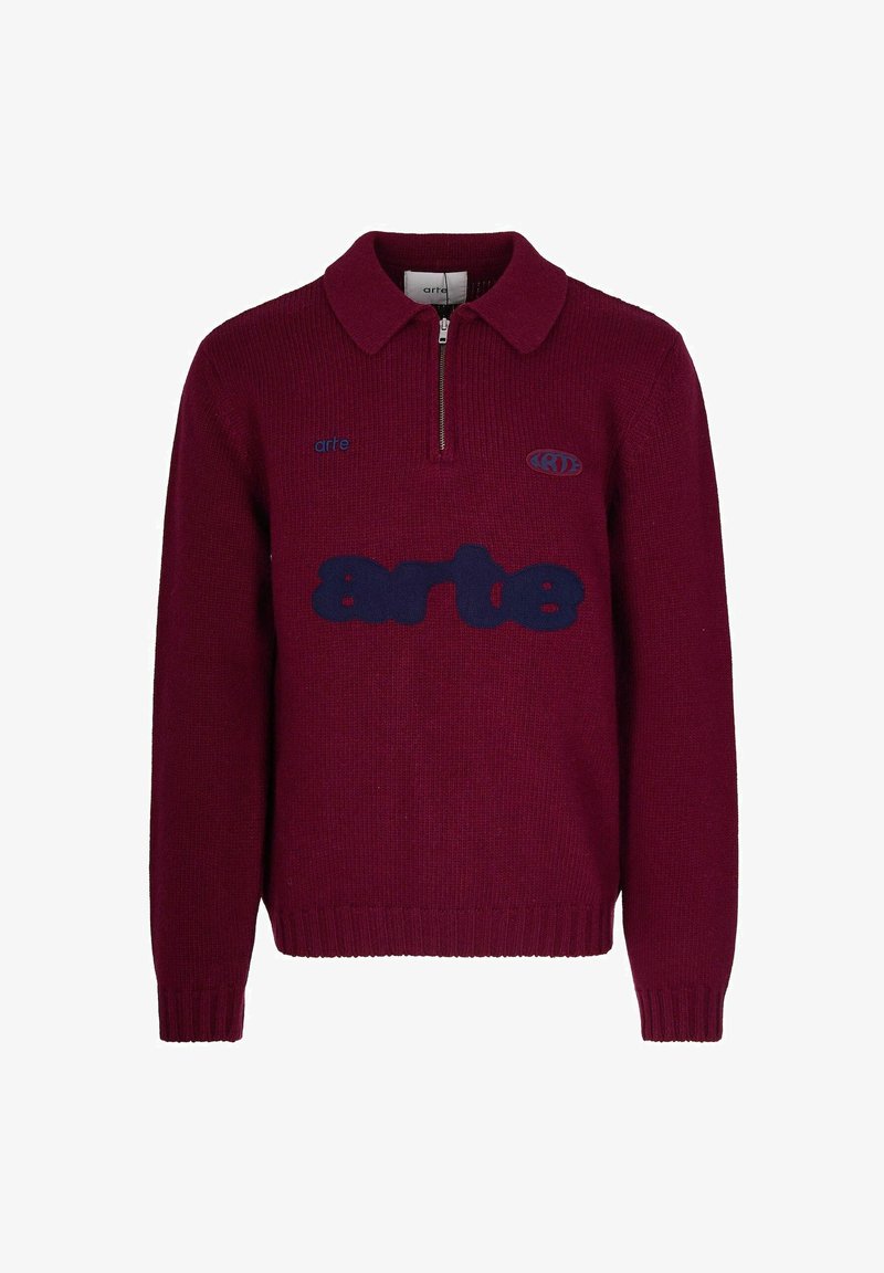 Maglione a maglia borgogna con collo a zip, caratterizzato da un grande logo navy "arte" sul davanti e polsini e orlo a coste.