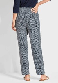 GOLDNER Pantalon classique - navy white patterned
