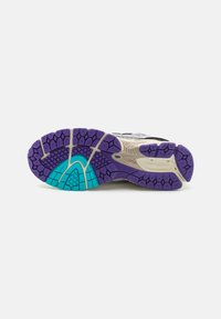 New Balance M1906 UNISEX - Sneakers - white