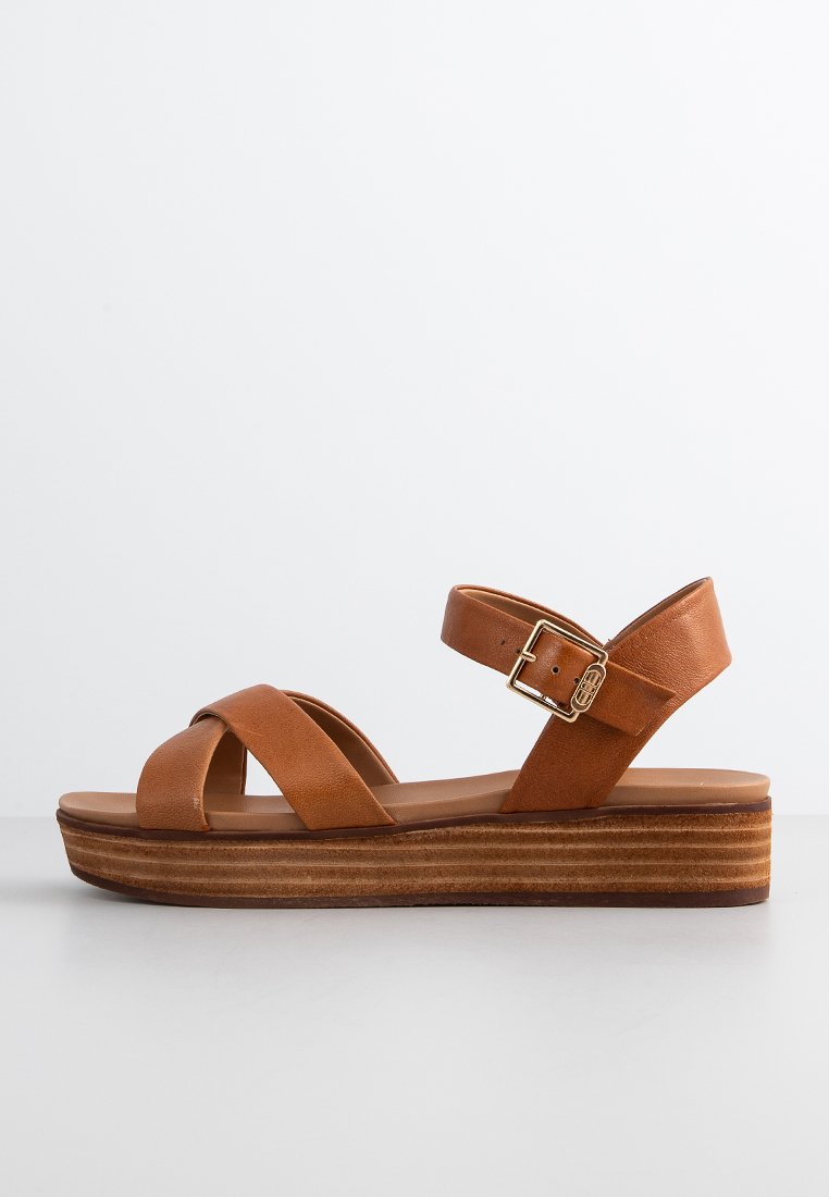 Dune London Sandalen met plateauzool lichtbruin Dune London Sandalen met plateauzool lichtbruin