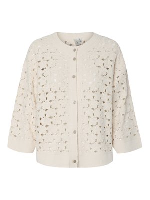 Vaaleanbeige neuletakki, jossa on teksturoitu, avonainen neulekuosi kukkakuviolla, pyöreä kaula-aukko ja etulukitus napilla.