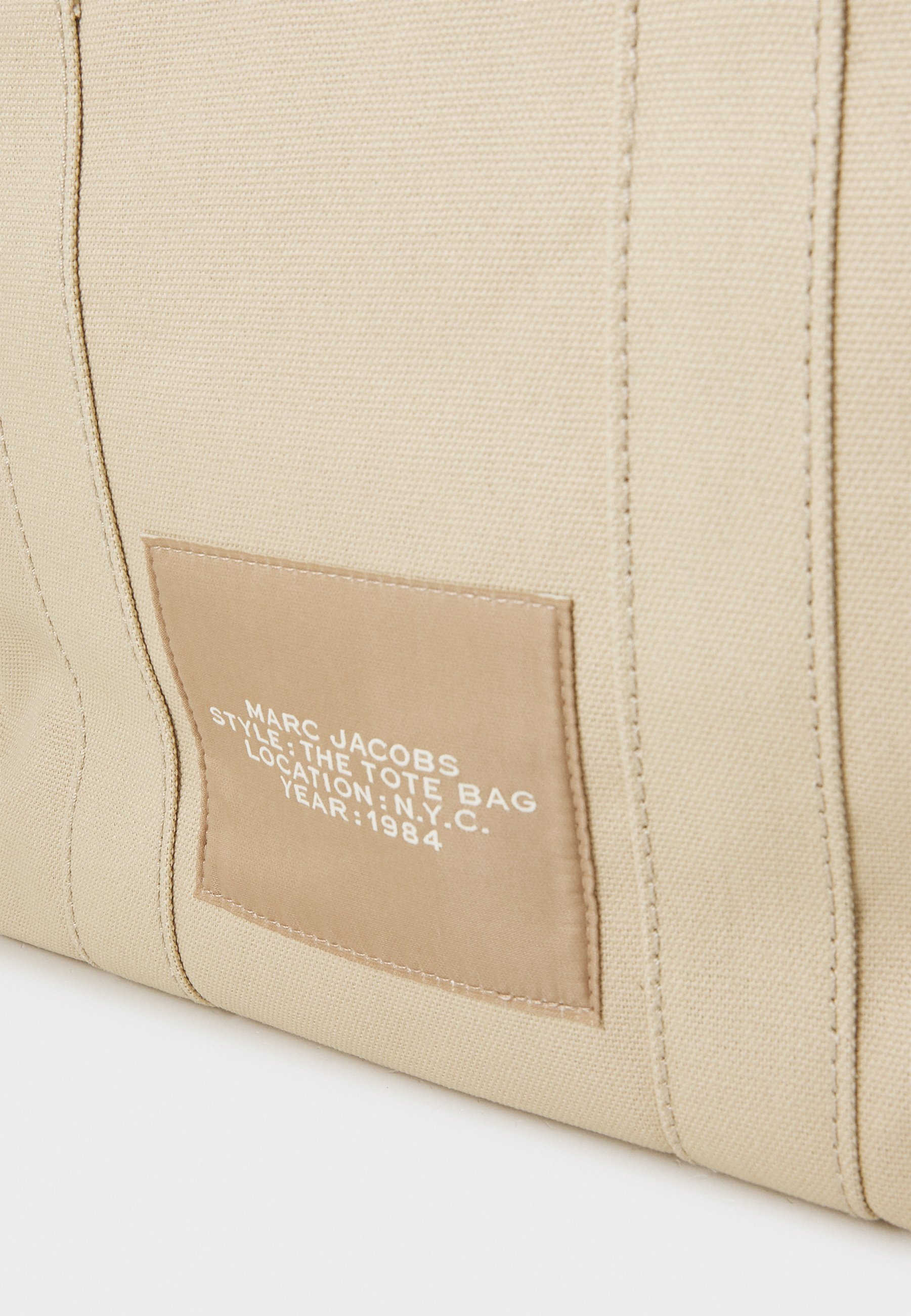 MARC JACOBS THE MEDIUM TOTE - Mala de mão - beige/bege - Zalando.pt