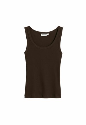 Brun tanktop lavet af ribbet stof med rund halsudskæring og brede skulderstropper. Har en mærkat med teksten "Kappahl."