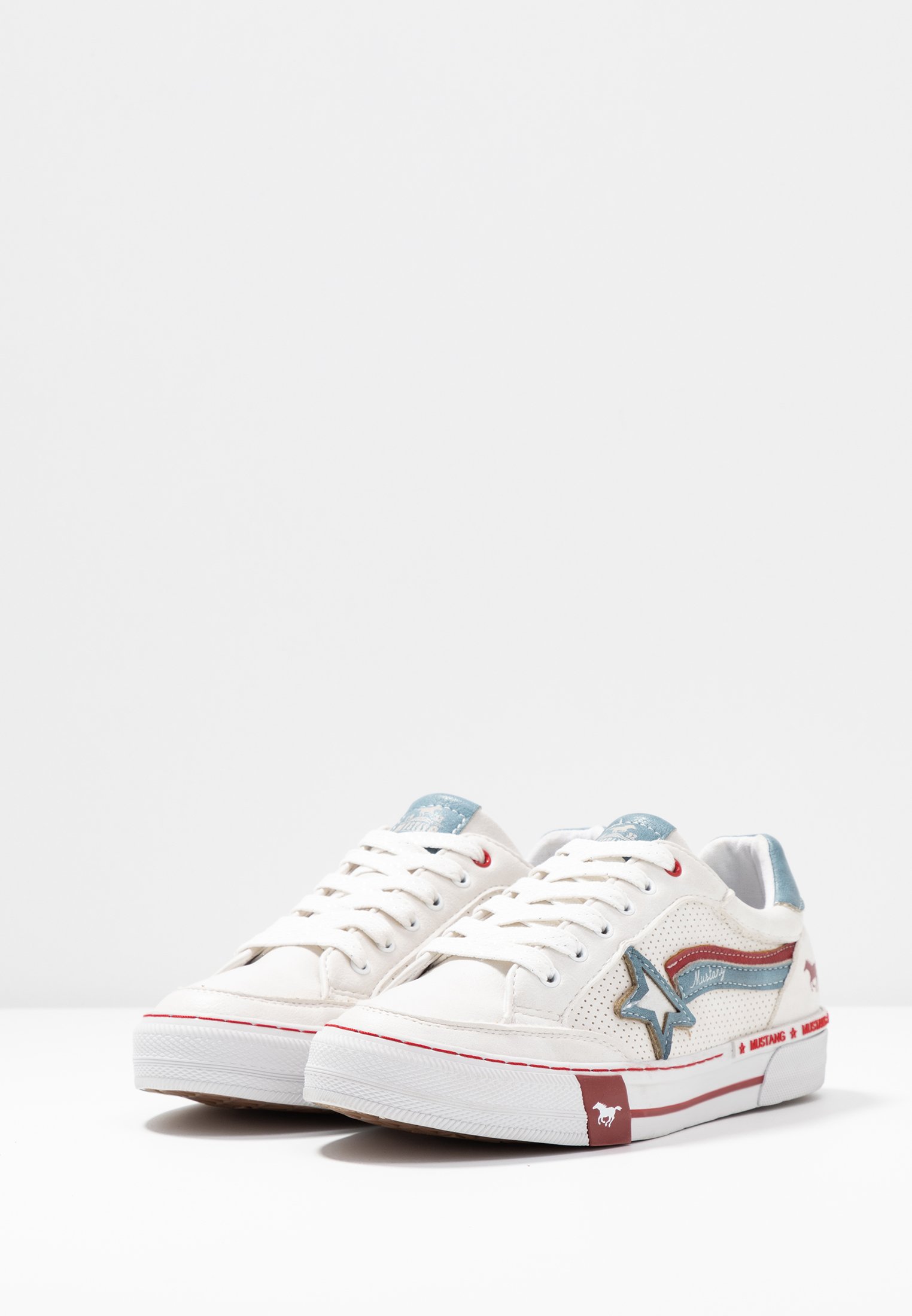 Mustang Joggesko off white Zalando.no Mustang Høye joggesko offwhite Zalando.no