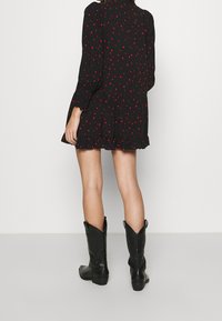 Dorothy Perkins Denní šaty - black