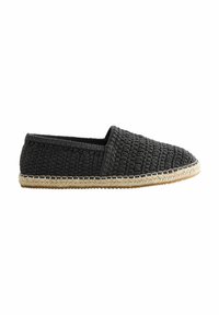 Zwarte geweven instapper met een getextureerde bovenkant, een espadrille jute zool en een gestikte rand. Lichtgewicht en casual ontwerp.